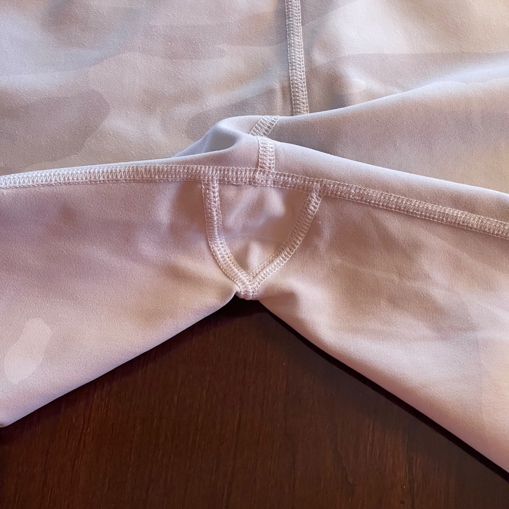 Alo Camo Leggings High Waist * White, Light Gray * Size S - Picture 12 of 13